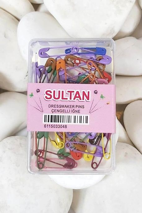  - SULTAN LUXURY HOOKED NEEDLE COLOR NO:0